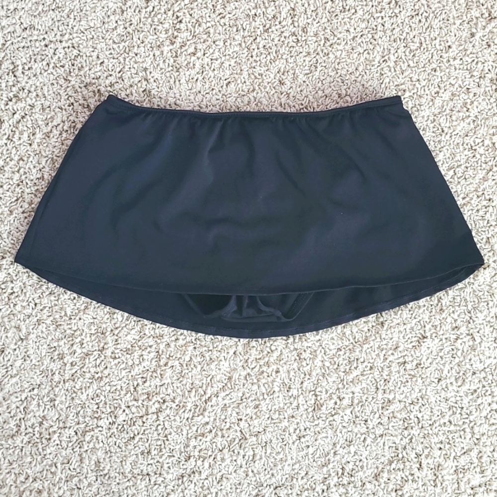 Merona black swim skirt S